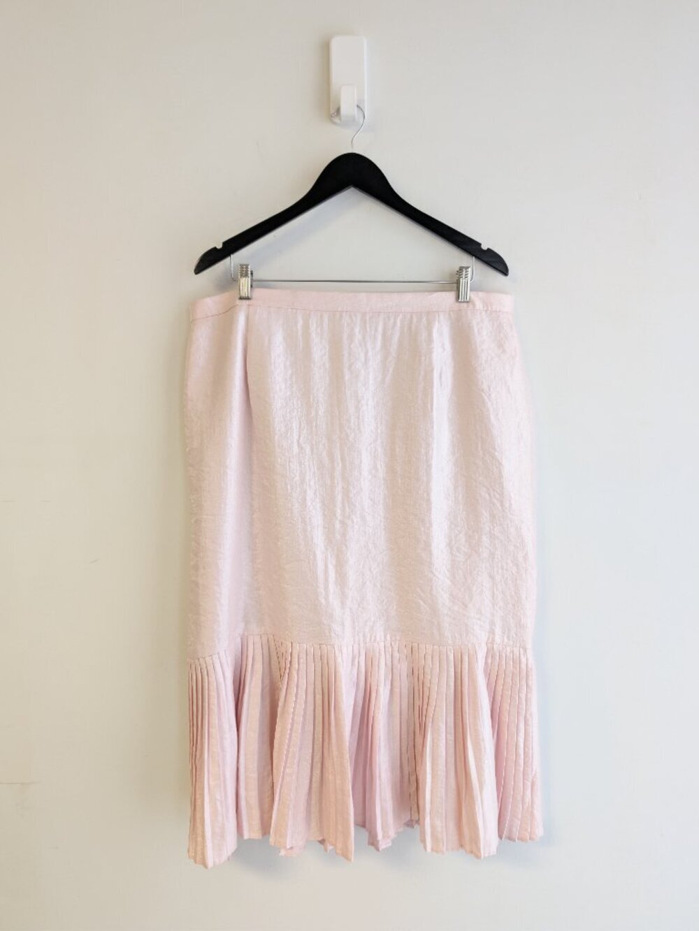 Womens' Midi Pleated Peplum hem Skirt in ballerina pink